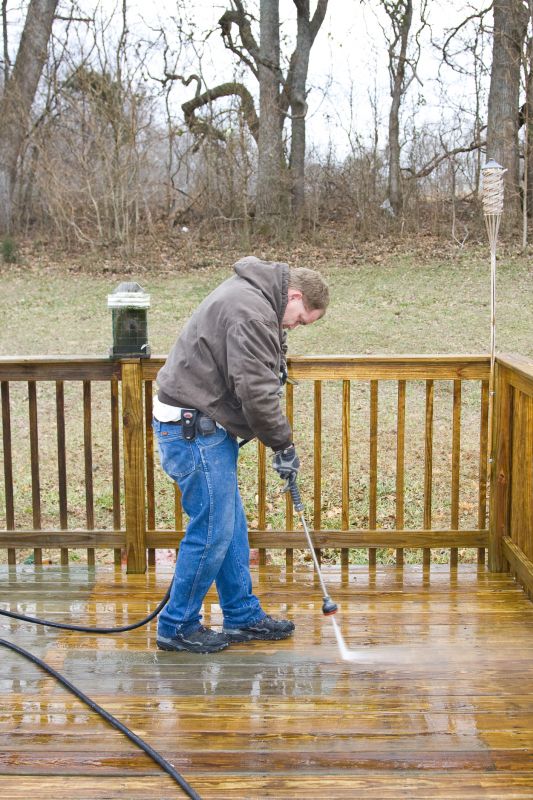 Deck Cleaning and Sealing